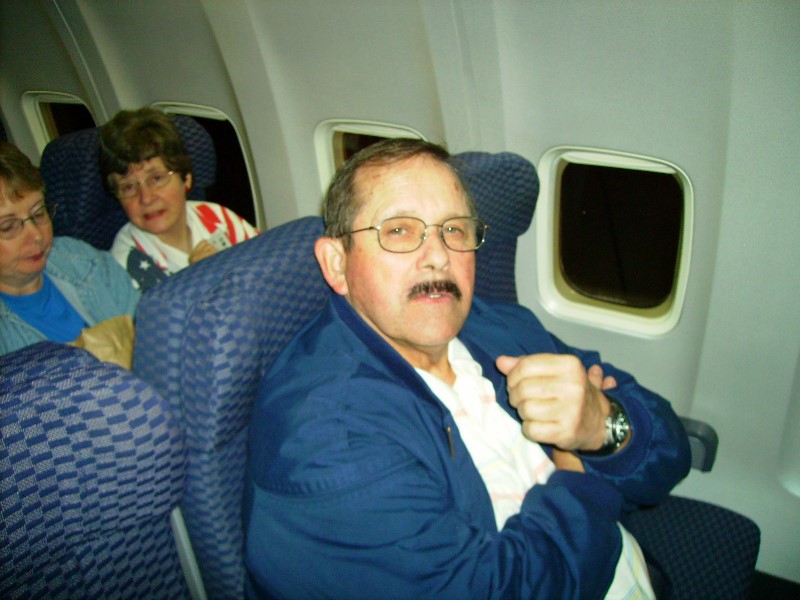 ../Images/peoplepaul airplane.jpg